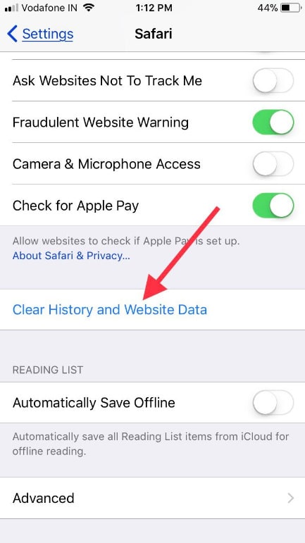 Tap on Clear History and website data to clear cache on iPhone iOS 11 or later