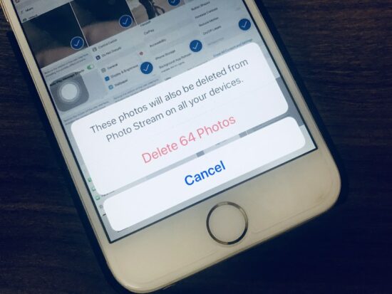 1 Delete Multiple Photo from Phone app on iPhone