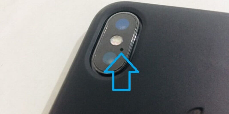 Where is the Microphone on iPhone XR, iPhone XS Max