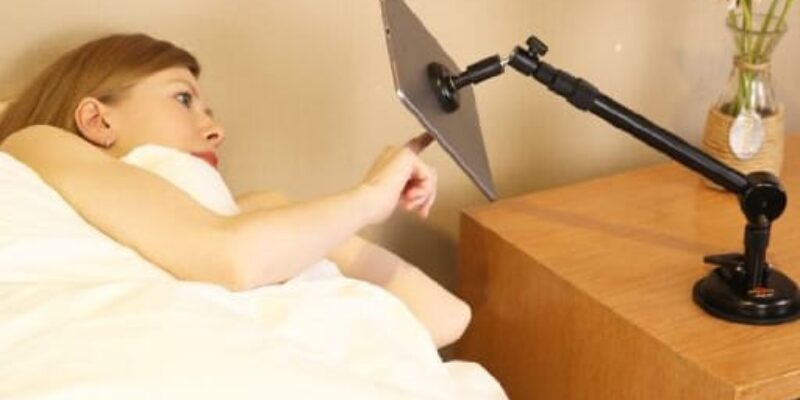 Best iPad Pro Stand for Bed in 2025: Reading, Watching handsfree
