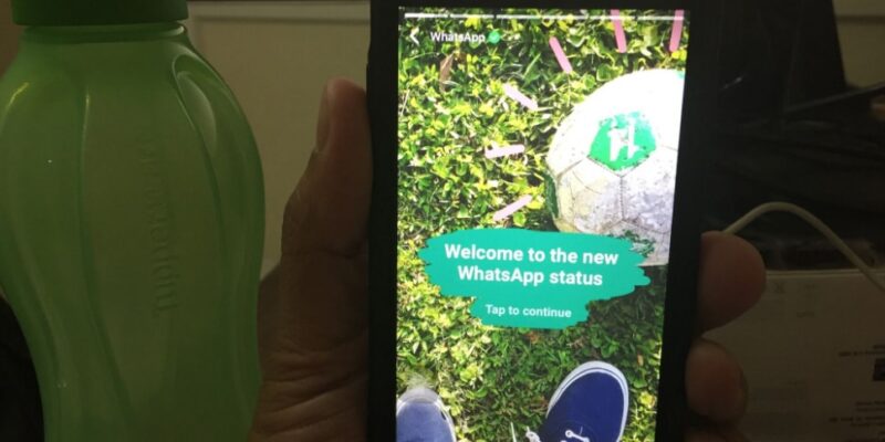 How to Use Update Whatsapp Status with iPhone: Whatsapp Stories
