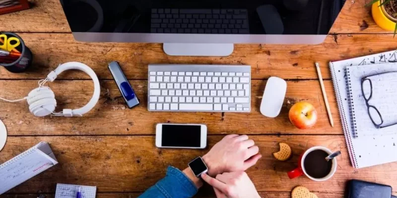 Best Apple Watch 8 Accessories in 2025 Must-Have For You