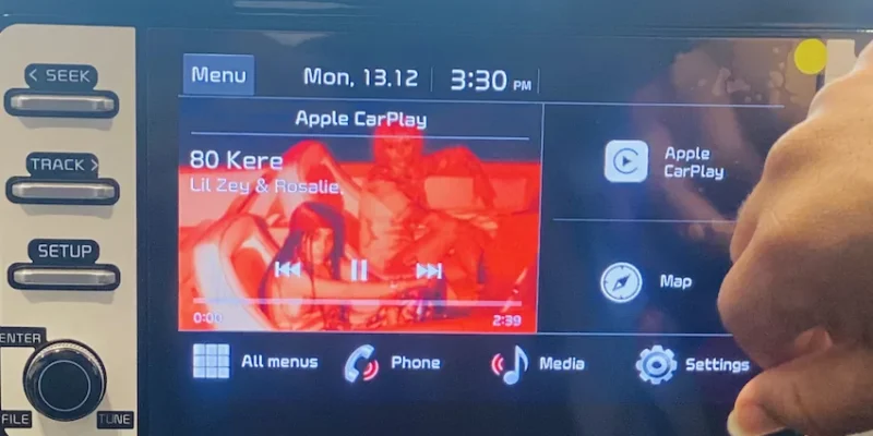 How to Change CarPlay Wallpapers iOS 26